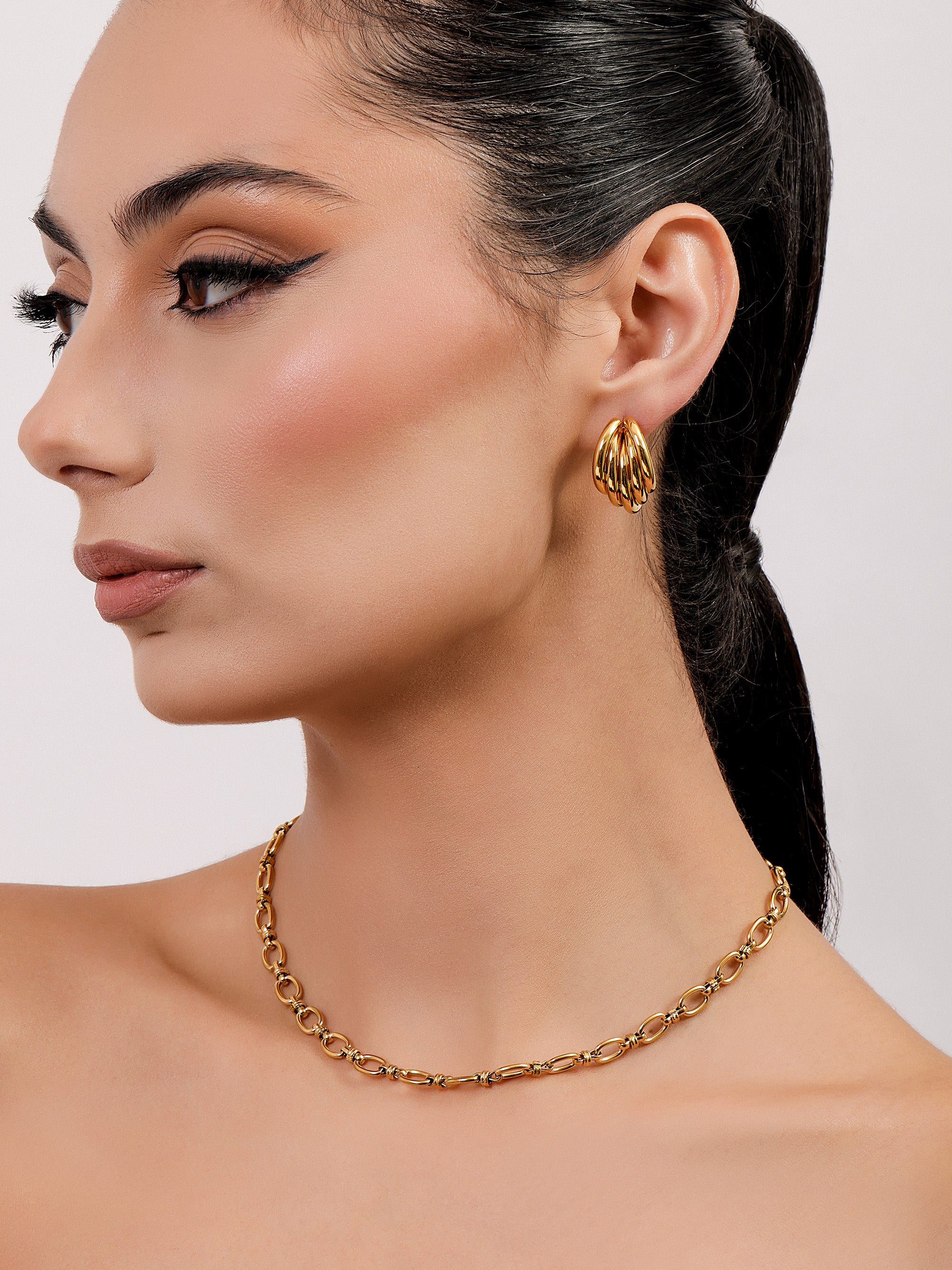 Vera Stud Earrings