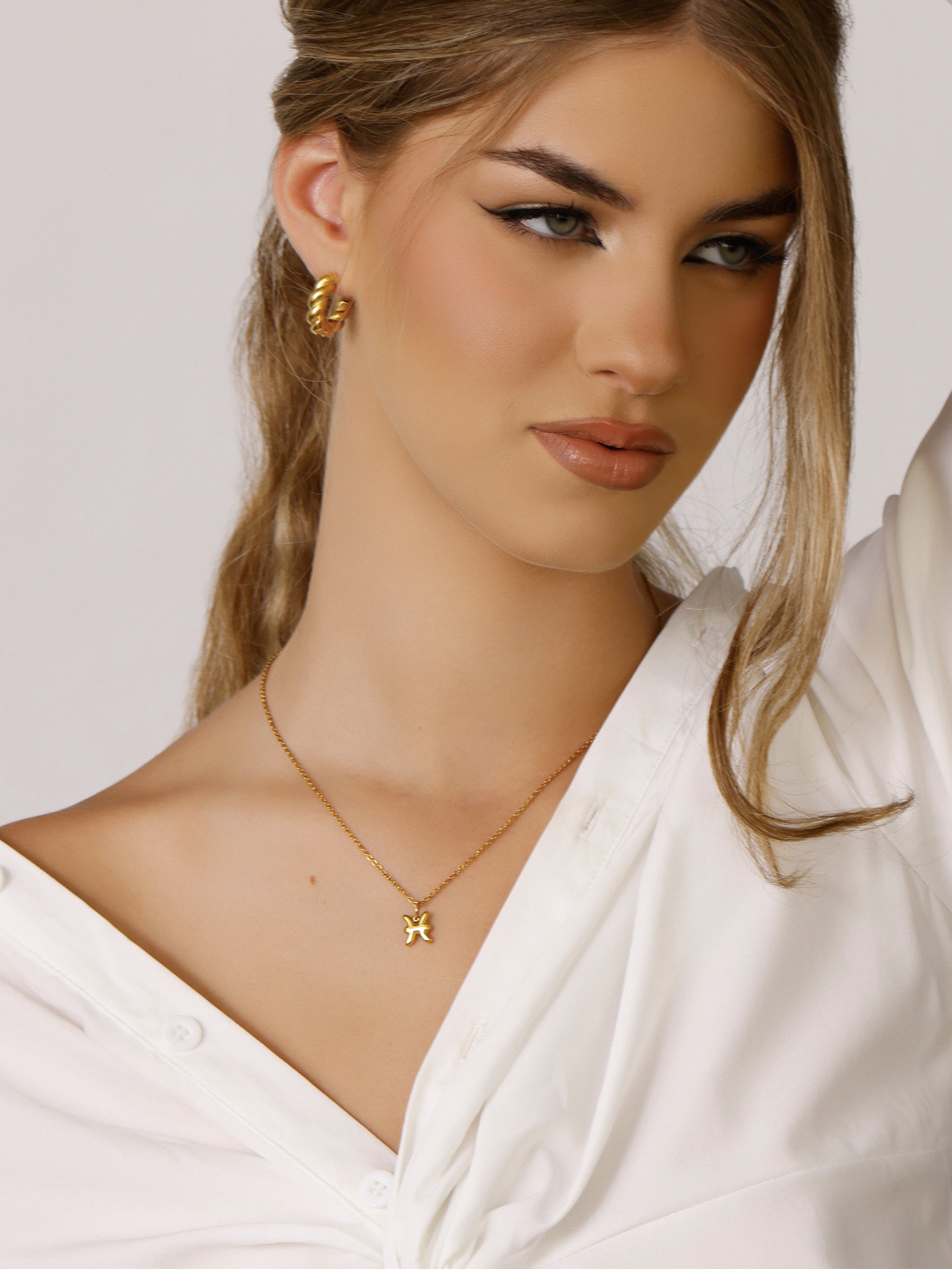 Stella Star Sign Necklace - Aquarius