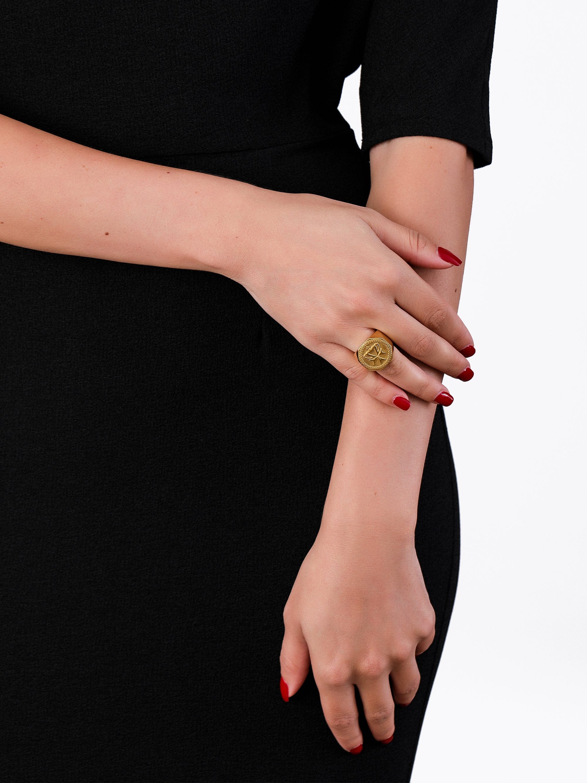 Sultana-Malta RINGS Crown Medal Ring
