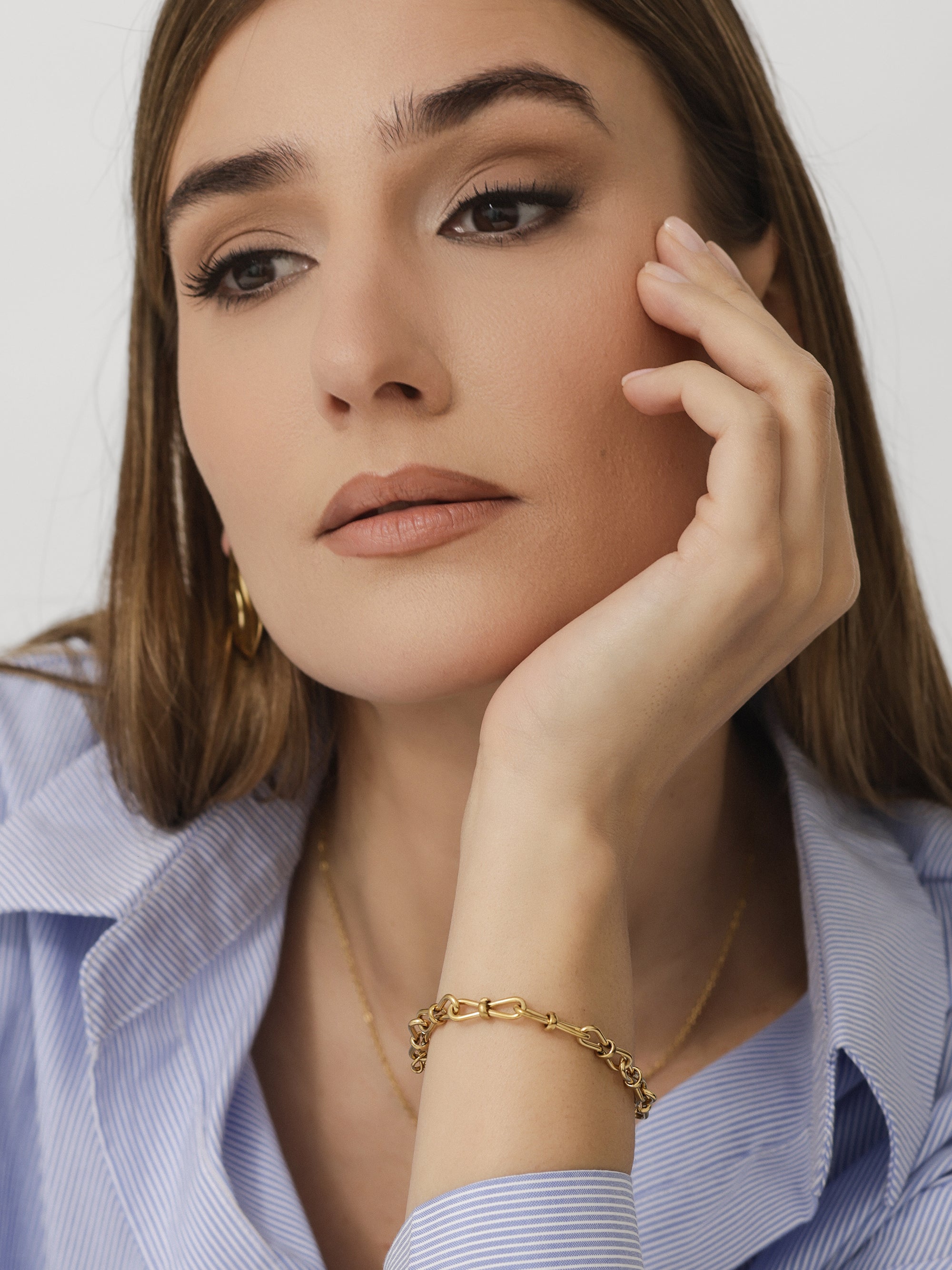 Elongated Chain Bracelet