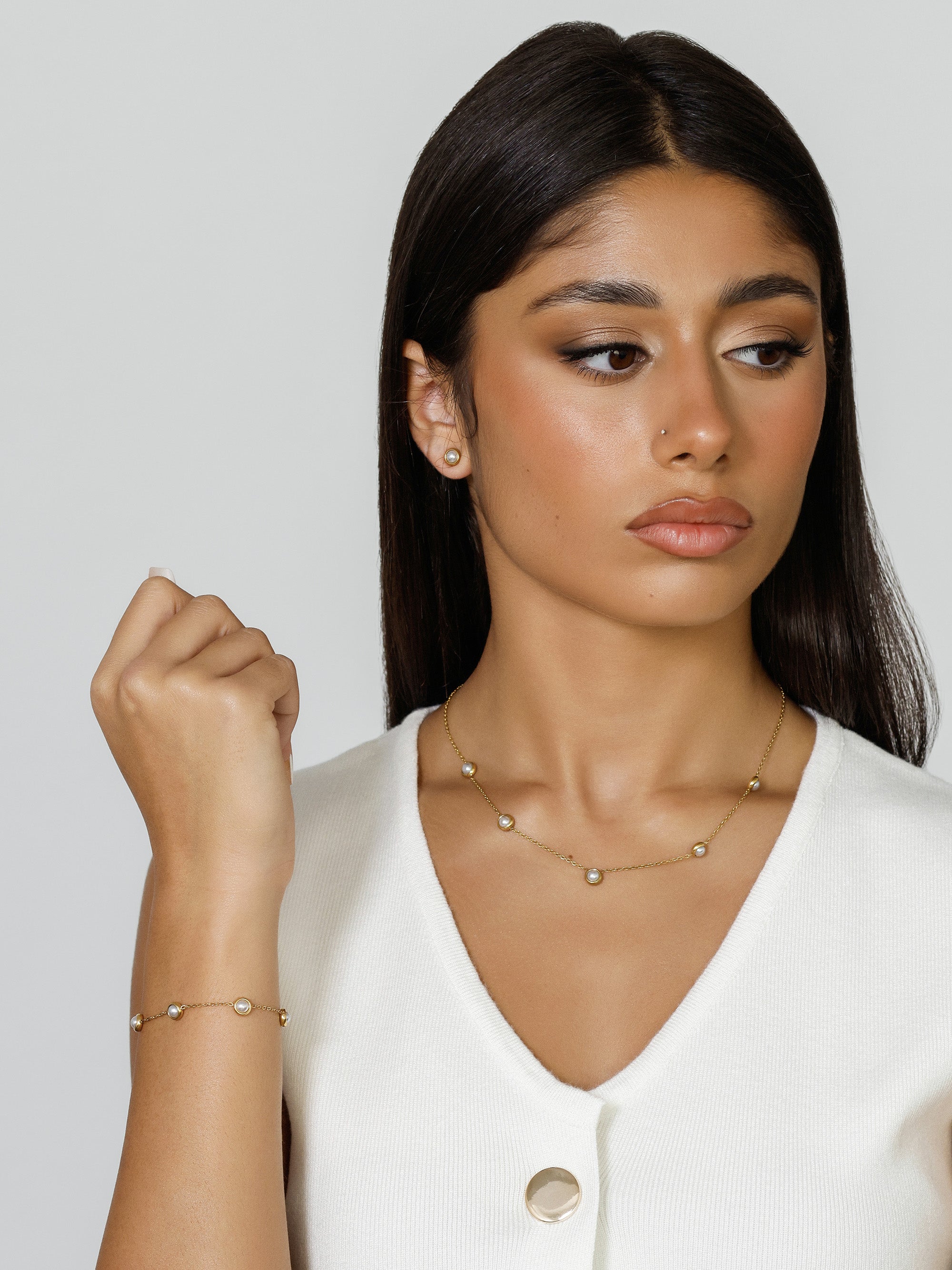 Pearl 5 Motif Necklace