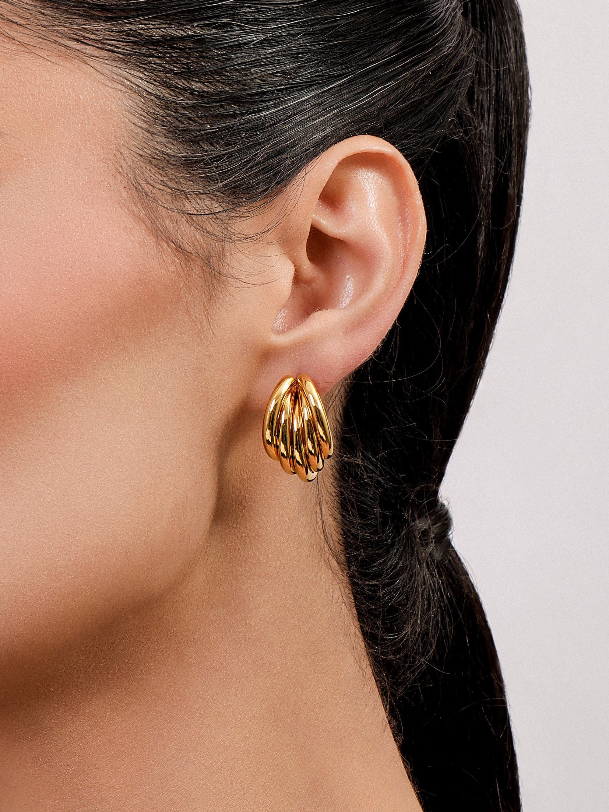 Vera Stud Earrings