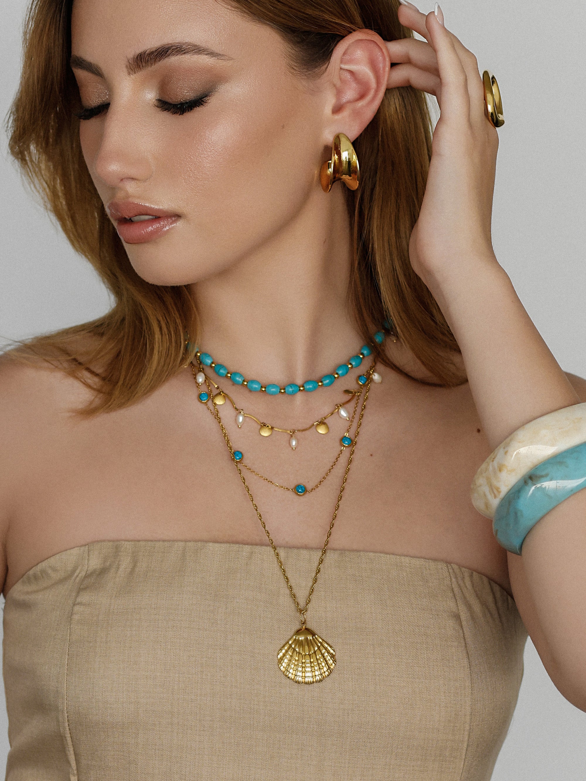 The Shell Necklace
