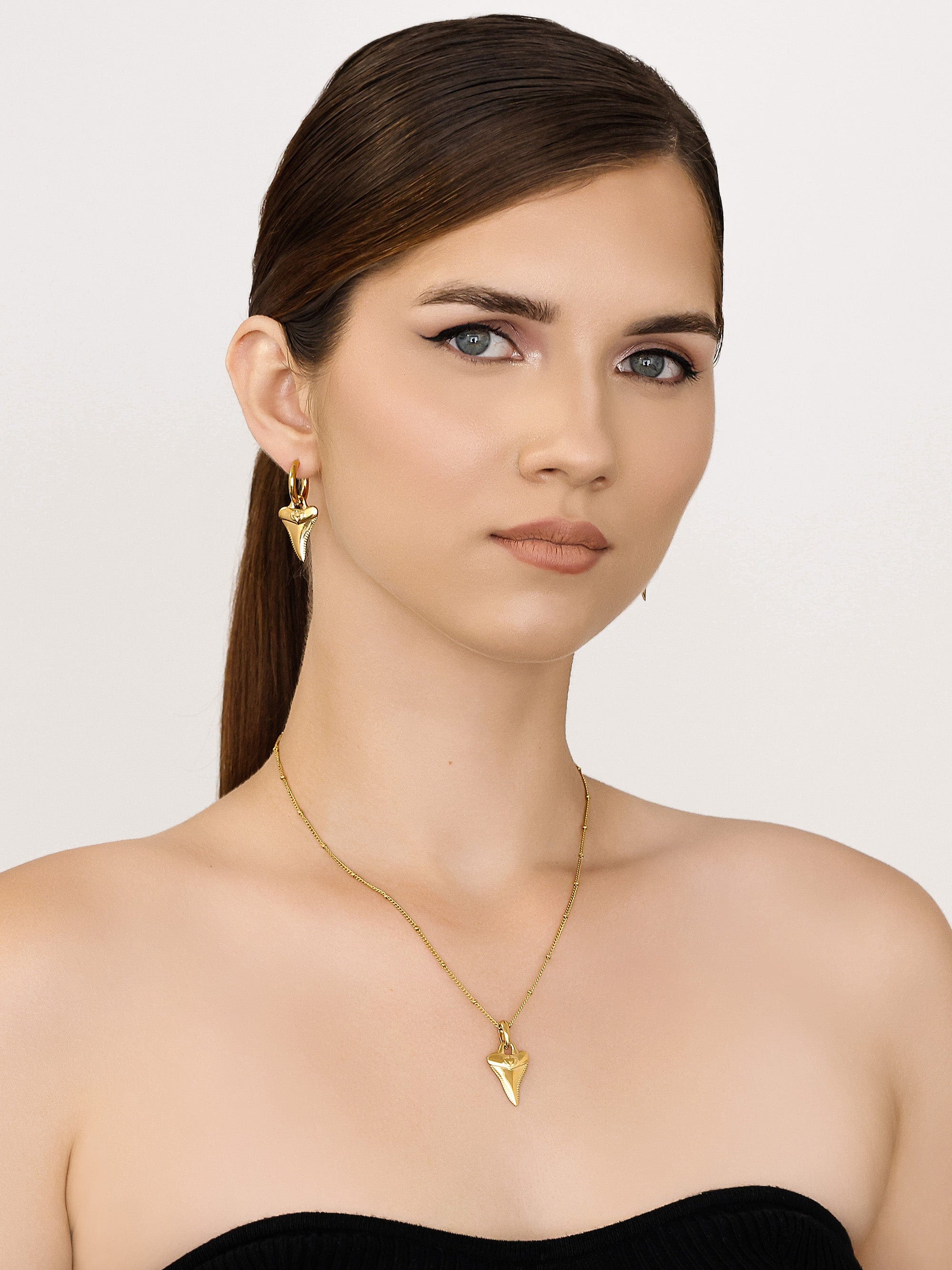 Sultana-Malta PENDANT Mini Shark Tooth Amulet